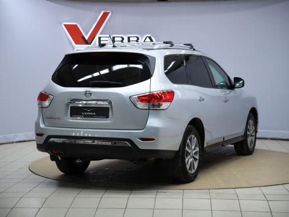 Nissan Pathfinder IV с пробегом 2016 года, цена 1 690 000 рублей, 140210 км, внедорожник, Автокод Объявления