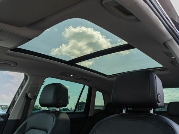 Volkswagen Tiguan II Рестайлинг с пробегом 2021 года, цена 3 140 000 рублей, 53626 км, внедорожник, Автокод Объявления