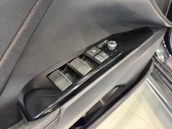 Toyota Camry VIII (XV70) Рестайлинг с пробегом 2023 года, цена 4 199 000 рублей, 18212 км, седан, Автокод Объявления