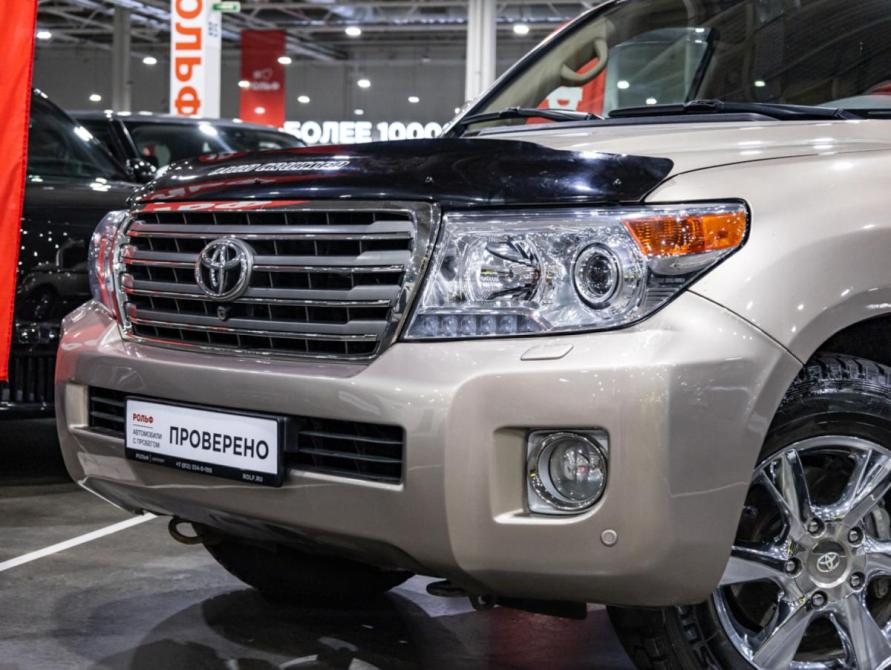 Toyota Land Cruiser 200 Series Рестайлинг 1 Санкт-Петербург  - изображение 2
