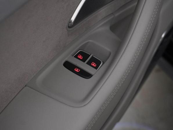Audi S8 III (D4) с пробегом 2012 года, цена 3 447 021 рубль, 128716 км, седан, Автокод Объявления