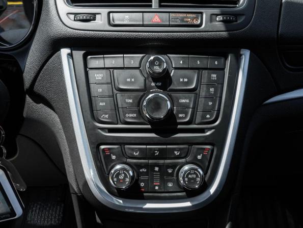 Opel Mokka I с пробегом 2014 года, цена 1 268 600 рублей, 87937 км, внедорожник, Автокод Объявления