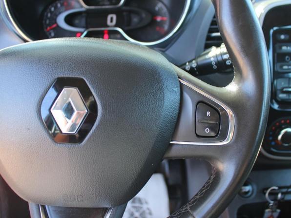 Renault Kaptur I с пробегом 2017 года, цена 1 170 000 рублей, 174765 км, внедорожник, Автокод Объявления