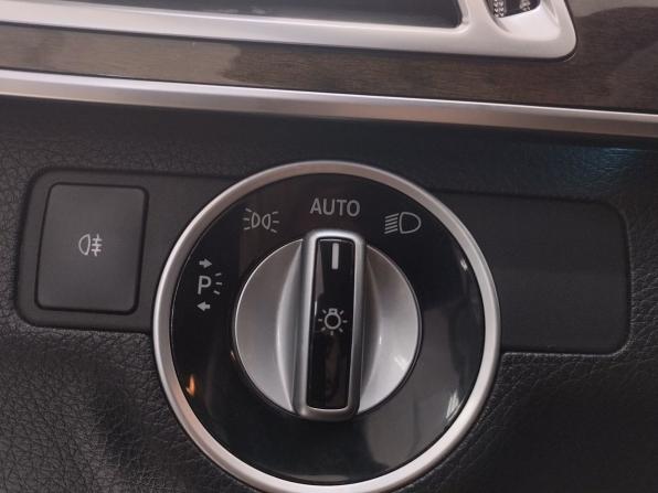 Mercedes-Benz E-Класс IV (W212 S212 C207) Рестайлинг с пробегом 2013 года, цена 1 550 000 рублей, 234329 км, седан, Автокод Объявления