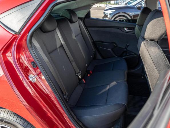 Hyundai Solaris II с пробегом 2018 года, цена 1 249 000 рублей, 174503 км, седан, Автокод Объявления