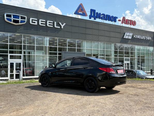Hyundai Solaris I Рестайлинг с пробегом 2016 года, цена 510 000 рублей, 239498 км, седан, Автокод Объявления