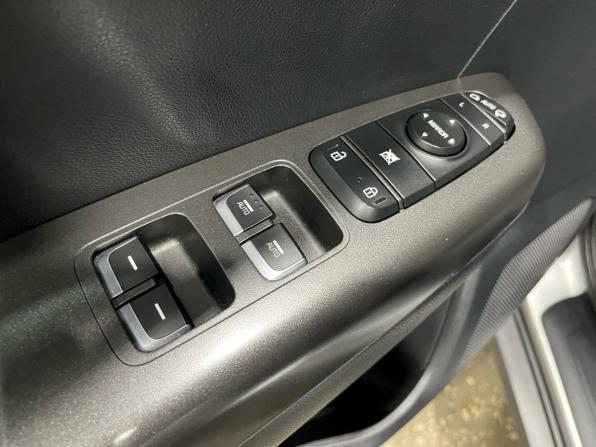 Kia Sportage IV с пробегом 2018 года, цена 1 950 000 рублей, 88690 км, внедорожник, Автокод Объявления