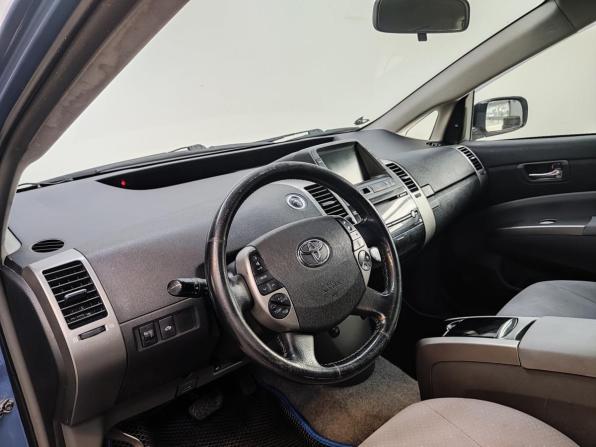 Toyota Prius II Рестайлинг (XW20) с пробегом 2008 года, цена 790 000 рублей, 372679 км, лифтбек, Автокод Объявления