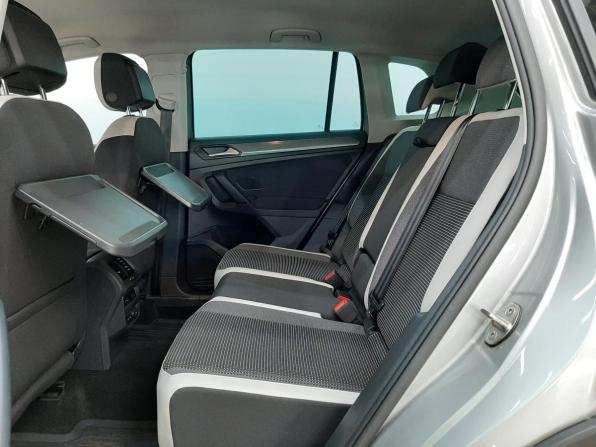 Volkswagen Tiguan II с пробегом 2018 года, цена 2 399 000 рублей, 192718 км, внедорожник, Автокод Объявления