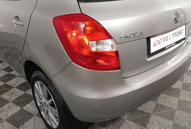 Skoda Fabia II Рестайлинг с пробегом 2013 года, цена 680 000 рублей, 174179 км, хэтчбек, Автокод Объявления