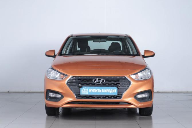 Hyundai Solaris II с пробегом 2019 года, цена 1 359 000 рублей, 139000 км, седан, Автокод Объявления