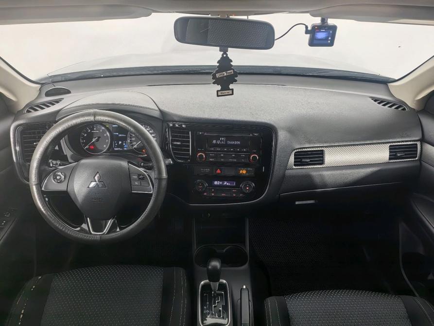Mitsubishi Outlander III Рестайлинг 2 Санкт-Петербург  - изображение 10