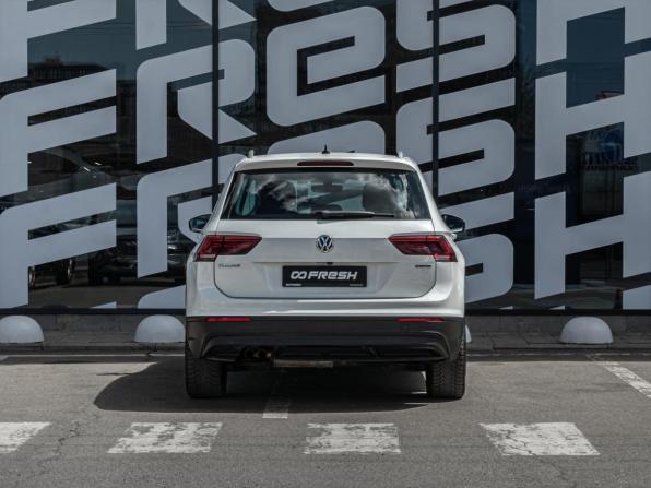 Volkswagen Tiguan II с пробегом 2018 года, цена 2 720 000 рублей, 83961 км, внедорожник, Автокод Объявления