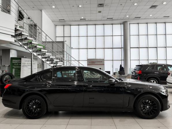 BMW 7 серии VI (G11/G12) Рестайлинг с пробегом 2019 года, цена 4 400 000 рублей, 291895 км, седан, Автокод Объявления