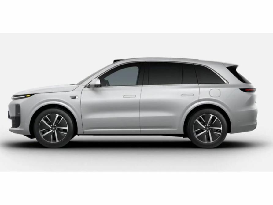 Li Auto (Lixiang) L6 Москва  - изображение 1