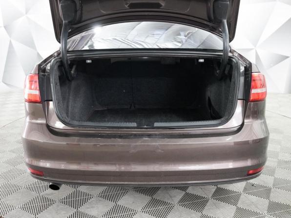 Volkswagen Jetta VI Рестайлинг с пробегом 2015 года, цена 1 150 000 рублей, 155168 км, седан, Автокод Объявления