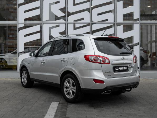 Hyundai Santa Fe II с пробегом 2010 года, цена 1 335 600 рублей, 247030 км, внедорожник, Автокод Объявления