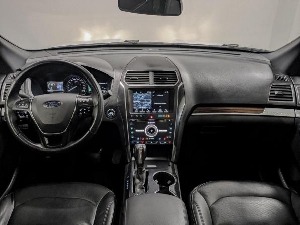 Ford Explorer V Рестайлинг 2 с пробегом 2018 года, цена 3 300 000 рублей, 97302 км, внедорожник, Автокод Объявления