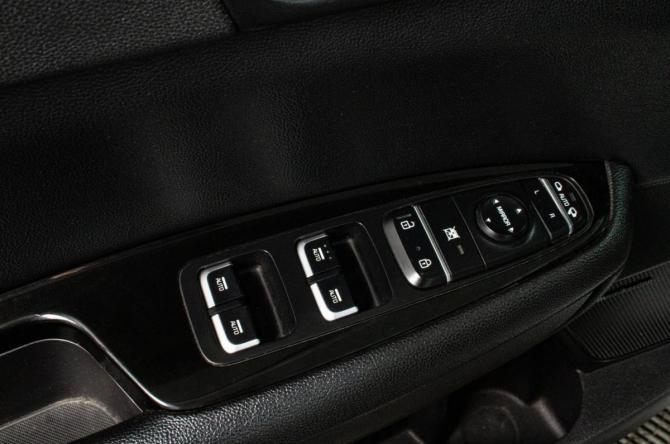 Kia Optima IV Рестайлинг с пробегом 2018 года, цена 2 129 000 рублей, 120000 км, седан, Автокод Объявления