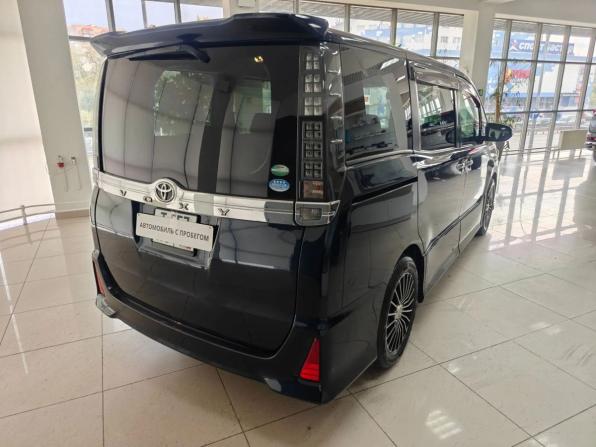 Toyota Voxy III (R80) с пробегом 2015 года, цена 1 800 000 рублей, 264580 км, минивэн, Автокод Объявления