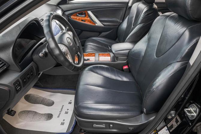 Toyota Camry VI (XV40) Рестайлинг с пробегом 2011 года, цена 1 299 000 рублей, 280000 км, седан, Автокод Объявления