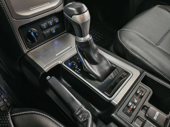 Toyota Land Cruiser Prado 150 Series Рестайлинг 3 с пробегом 2021 года, цена 7 300 000 рублей, 45266 км, внедорожник, Автокод Объявления