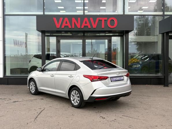 Hyundai Solaris II Рестайлинг с пробегом 2021 года, цена 1 620 000 рублей, 49083 км, седан, Автокод Объявления