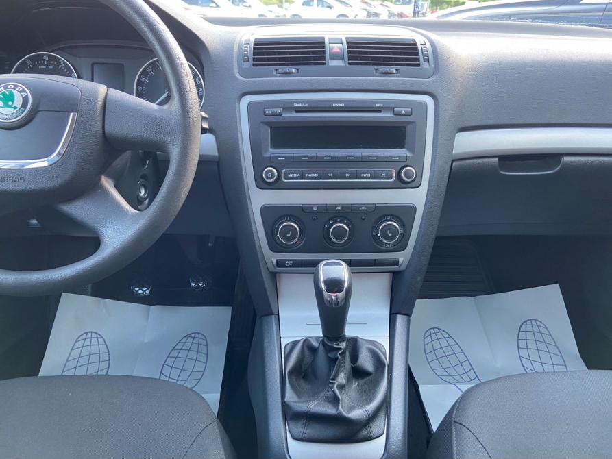 Skoda Octavia II (A5) Рестайлинг Москва  - изображение 17