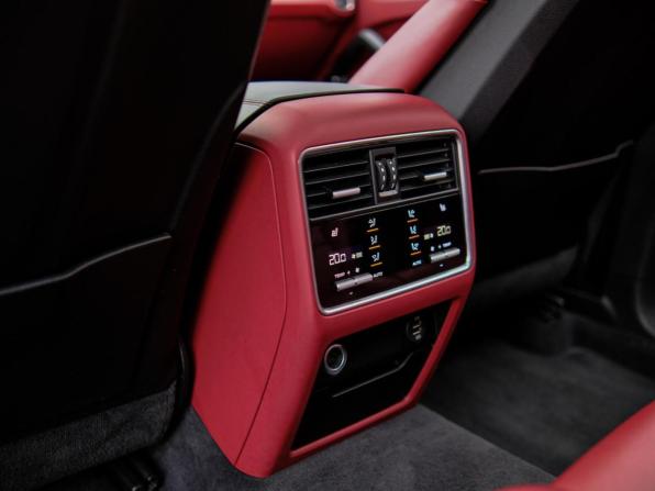 Porsche Cayenne III с пробегом 2018 года, цена 6 299 000 рублей, 79144 км, внедорожник, Автокод Объявления