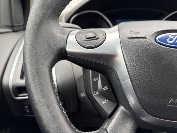 Ford Focus III с пробегом 2011 года, цена 635 000 рублей, 255606 км, хэтчбек, Автокод Объявления
