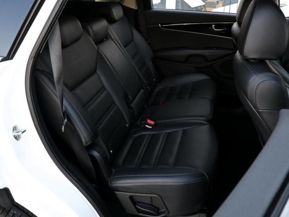 Kia Sorento III Prime Рестайлинг с пробегом 2018 года, цена 2 699 000 рублей, 193979 км, внедорожник, Автокод Объявления