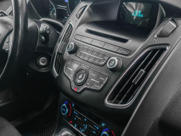 Ford Focus III Рестайлинг с пробегом 2015 года, цена 949 900 рублей, 97500 км, универсал, Автокод Объявления