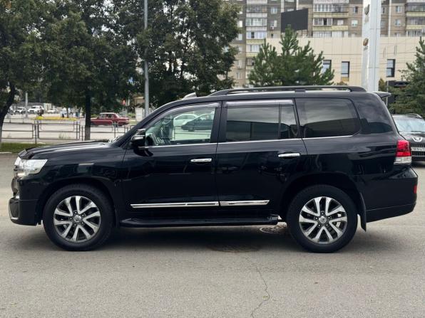 Toyota Land Cruiser 200 Series Рестайлинг 2 с пробегом 2016 года, цена 4 600 000 рублей, 195913 км, внедорожник, Автокод Объявления