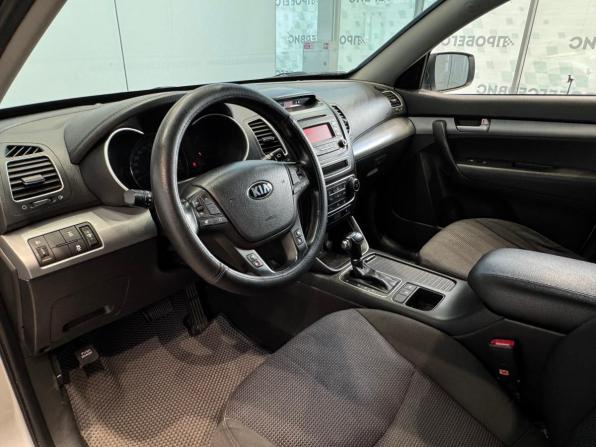 Kia Sorento II Рестайлинг с пробегом 2014 года, цена 2 190 000 рублей, 179000 км, внедорожник, Автокод Объявления