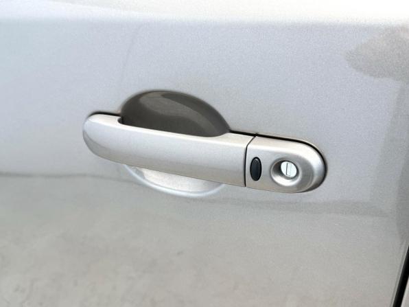 Nissan Note I Рестайлинг с пробегом 2013 года, цена 820 000 рублей, 129282 км, хэтчбек, Автокод Объявления