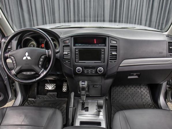 Mitsubishi Pajero IV Рестайлинг 1 с пробегом 2011 года, цена 1 949 000 рублей, 204000 км, внедорожник, Автокод Объявления