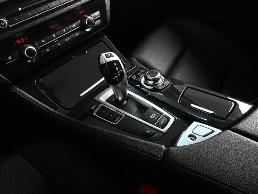 BMW 5 серии VI (F10/F11/F07) Рестайлинг Ростов-на-Дону  - изображение 16