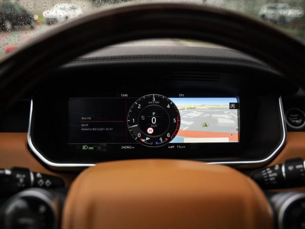 Land Rover Range Rover IV Рестайлинг с пробегом 2018 года, цена 5 399 000 рублей, 242959 км, внедорожник, Автокод Объявления