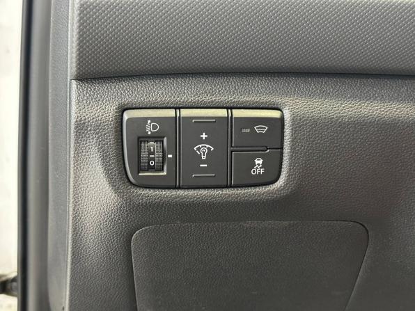 Hyundai Creta I Рестайлинг с пробегом 2021 года, цена 2 115 000 рублей, 111874 км, внедорожник, Автокод Объявления