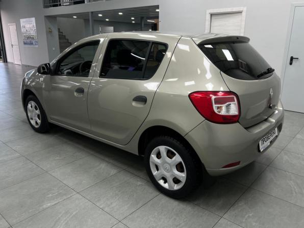 Renault Sandero II с пробегом 2015 года, цена 470 000 рублей, 141377 км, хэтчбек, Автокод Объявления