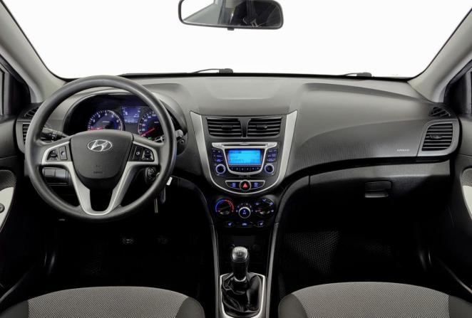 Hyundai Solaris I с пробегом 2014 года, цена 890 000 рублей, 164000 км, седан, Автокод Объявления