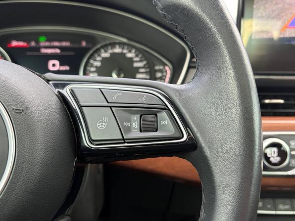 Audi A4 V (B9) Рестайлинг с пробегом 2021 года, цена 3 200 000 рублей, 48826 км, седан, Автокод Объявления