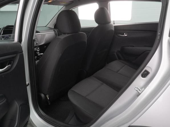 Kia Rio IV Рестайлинг с пробегом 2021 года, цена 1 299 000 рублей, 175618 км, хэтчбек, Автокод Объявления