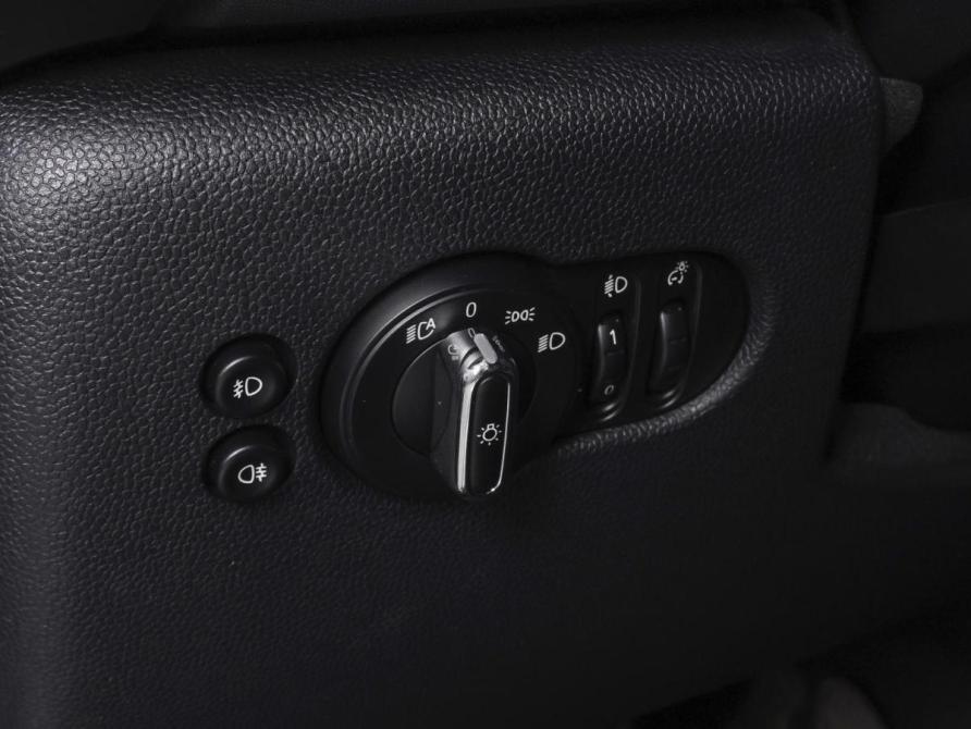 Mini Hatch III (F55/F56) Рестайлинг Ростов-на-Дону  - изображение 12