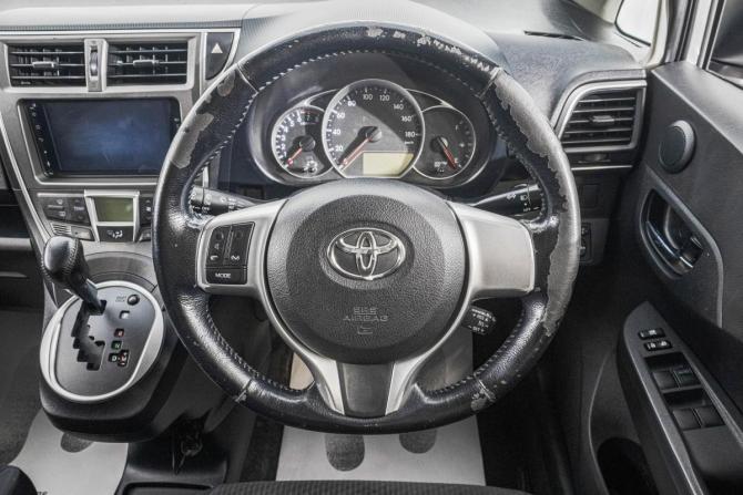 Toyota Ractis II с пробегом 2011 года, цена 849 000 рублей, 163000 км, хэтчбек, Автокод Объявления