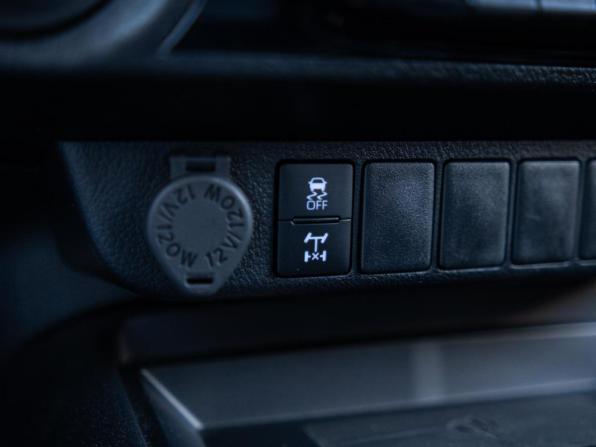 Toyota Hilux VIII Рестайлинг 2 с пробегом 2024 года, цена 8 399 000 рублей, 8365 км, offers.body_type.unknown, Автокод Объявления