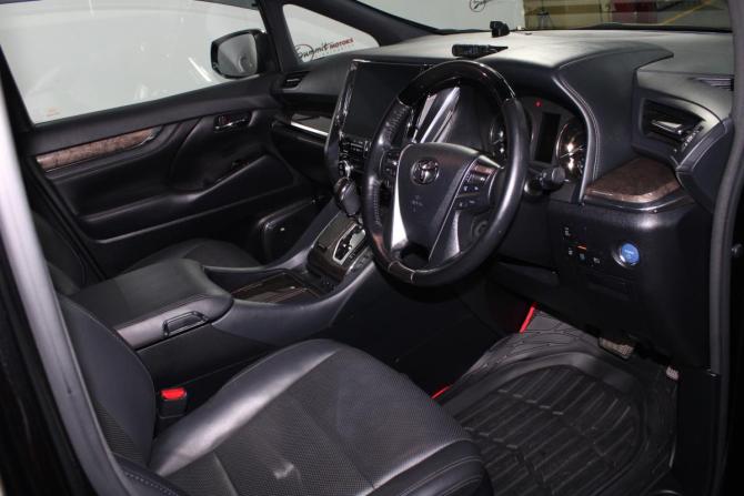 Toyota Alphard III Рестайлинг с пробегом 2021 года, цена 5 500 000 рублей, 105211 км, минивэн, Автокод Объявления