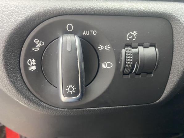 Audi Q3 I (8U) Рестайлинг с пробегом 2018 года, цена 2 650 000 рублей, 78947 км, внедорожник, Автокод Объявления
