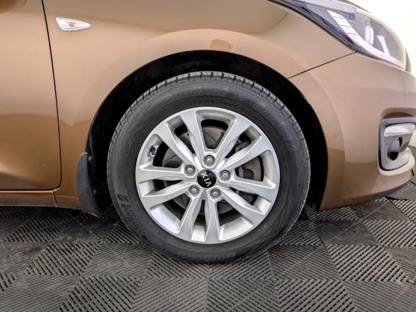Kia Ceed II Рестайлинг с пробегом 2016 года, цена 1 330 000 рублей, 130830 км, хэтчбек, Автокод Объявления