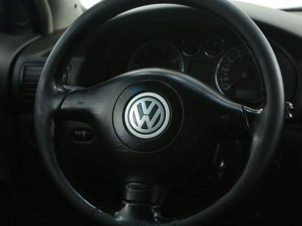 Volkswagen Passat B5 Рестайлинг с пробегом 2004 года, цена 229 000 рублей, 423000 км, седан, Автокод Объявления